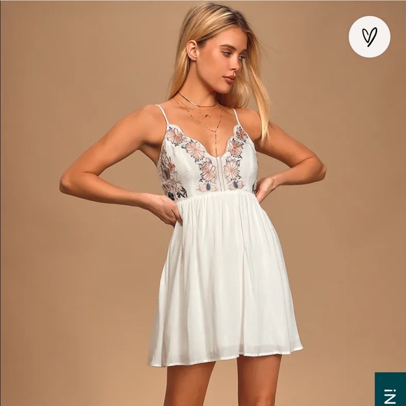 Lulus Dresses & Skirts - Lulu’s Daisy Petal Picken Ivory Embroidered dress